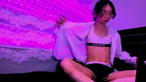 NAJI  online show from October 2025 02:17:02 PM