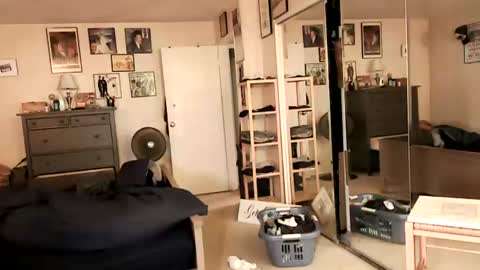 nakedmonkey online show from July 2026 02:18:01 AM