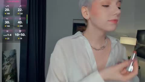 Kate online show from October 2025 12:01:02 PM