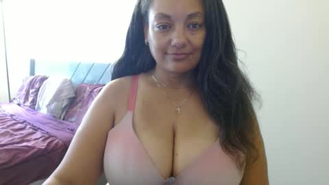 Snapshot of nala_thickk chatting on December 2024 03:58:01 PM Nala Thickk online show from December 2024 03:58:01 PM