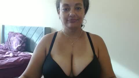 Snapshot of nala_thickk chatting on December 2024 04:04:02 PM Nala Thickk online show from December 2024 04:04:02 PM