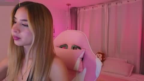 Snapshot of nallahh_ chatting on November 2025 03:34:01 AM Nallah online show from November 2025 03:34:01 AM