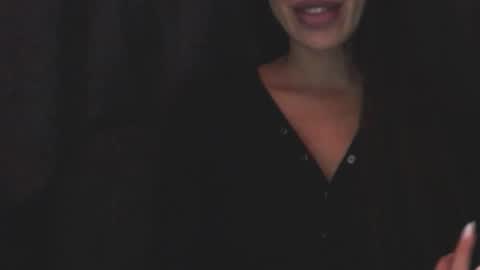 Lady online show from October 2025 05:03:01 PM