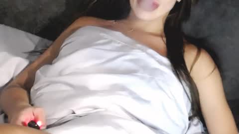 Lady online show from November 2025 05:23:01 PM