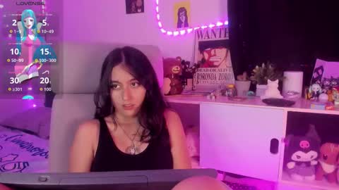 nami_white online show from September 2025 02:49:01 AM