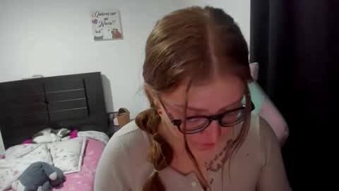 Nami online show from November 2025 02:57:02 AM