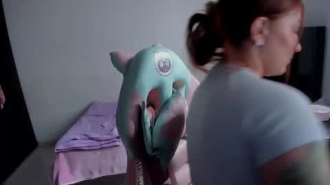 Nami online show from February 2026 06:58:02 PM