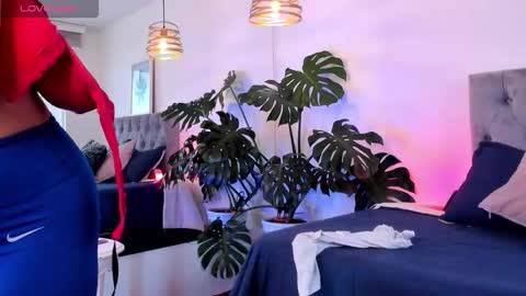 nami online show from November 2025 07:04:02 PM