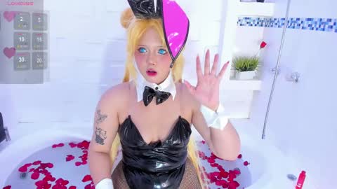 NanaOsaky online show from February 2025 03:46:01 PM