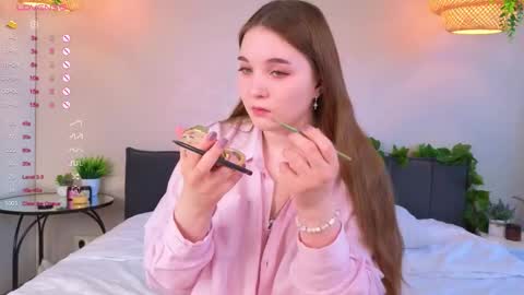 Snapshot of nancycaseys chatting on September 2025 05:07:02 AM Luna online show from September 2025 05:07:02 AM