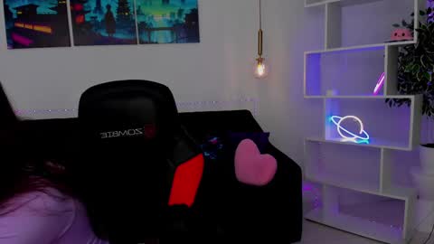 Snapshot of nancyjonson chatting on November 2025 03:38:01 AM Nancy online show from November 2025 03:38:01 AM