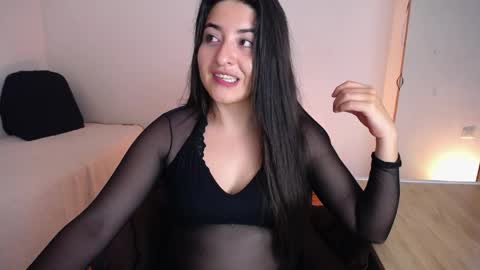 Snapshot of nani_gutierrez chatting on May 2026 10:38:01 PM Nani online show from May 2026 10:38:01 PM