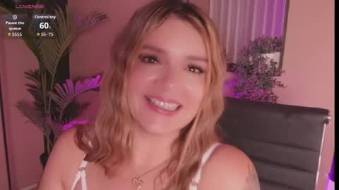 Snapshot of nanis_dash chatting on April 2026 07:47:01 PM nanis_dash online show from April 2026 07:47:01 PM