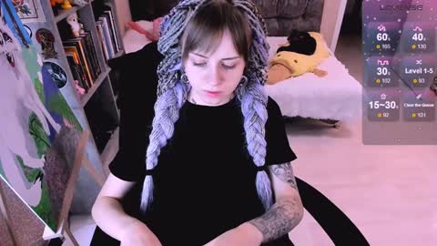 Snapshot of nanitamoore chatting on December 2024 05:31:02 AM Monday-Friday 12-4 AM and 6-9 AM New York time online show from December 2024 05:31:02 AM