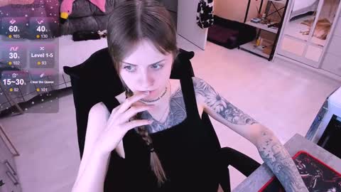 Snapshot of nanitamoore chatting on January 2025 06:20:01 AM Monday-Friday 12-4 AM and 6-9 AM New York time online show from January 2025 06:20:01 AM