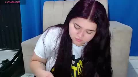 Snapshot of nanny6904 chatting on December 2025 03:02:02 AM nanny6904 online show from December 2025 03:02:02 AM