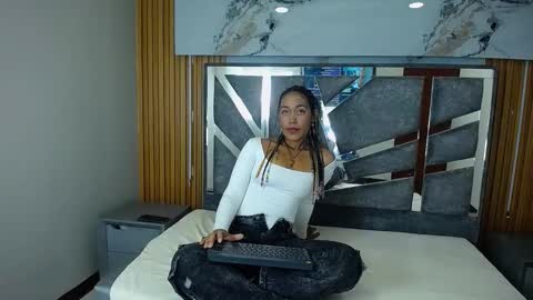 Nany online show from February 2026 01:37:02 PM