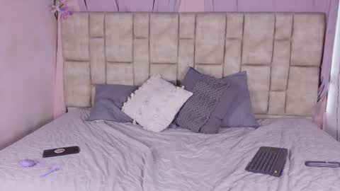 nanymatrioska online show from June 2026 08:33:02 PM