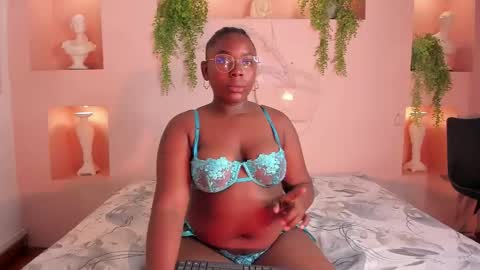 nanymoreno online show from October 2025 12:28:02 PM