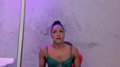 Naomi Blair online show from May 2026 03:34:01 AM
