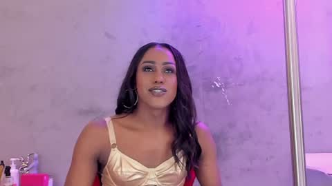 Naomi Blair online show from June 2026 02:42:01 AM