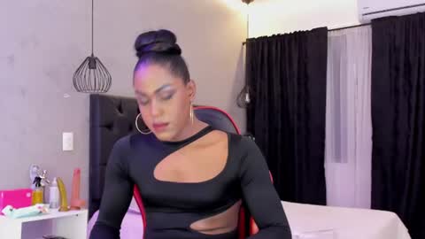 Naomi Blair online show from August 2026 03:19:01 AM