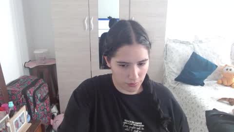 naomi_d online show from May 2026 04:46:02 PM