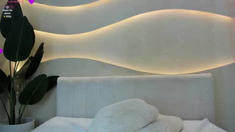 Snapshot of naomi_dasilva chatting on December 2024 01:24:01 AM Naomi online show from December 2024 01:24:01 AM