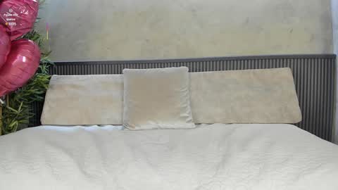 Snapshot of naomi_dasilva chatting on February 2025 10:36:02 PM Naomi online show from February 2025 10:36:02 PM