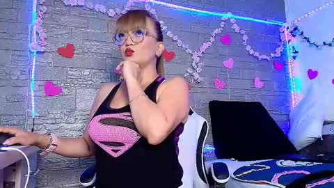Naomi online show from November 2025 11:24:01 AM