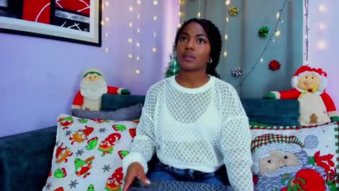 Snapshot of naomi_jones13 chatting on December 2024 08:15:01 PM Nahomi Jones online show from December 2024 08:15:01 PM