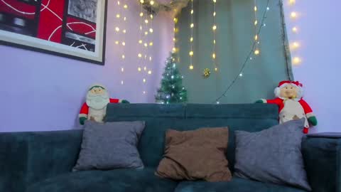 Snapshot of naomi_jones13 chatting on December 2024 08:04:01 PM Nahomi Jones online show from December 2024 08:04:01 PM