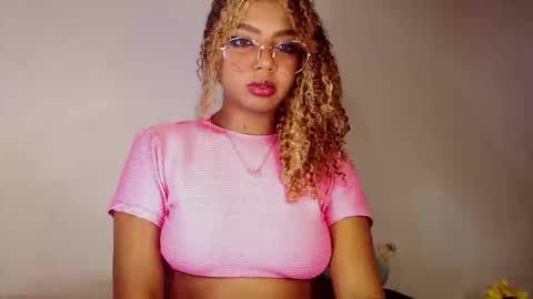 Snapshot of naomi_rider77 chatting on September 2025 10:49:02 AM mara Jos online show from September 2025 10:49:02 AM