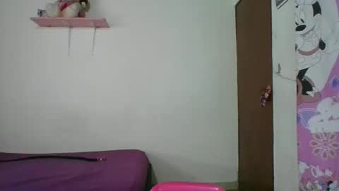 Snapshot of naomi_sweet420 chatting on December 2024 01:34:01 AM Mia online show from December 2024 01:34:01 AM