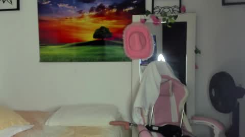 Snapshot of naomiasha_ chatting on January 2025 06:16:02 PM online show from January 2025 06:16:02 PM