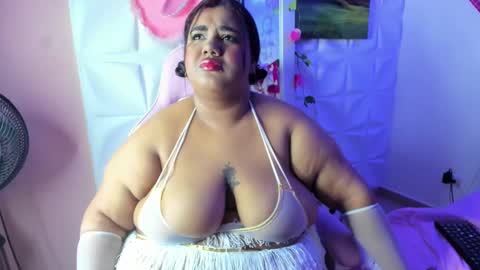 Snapshot of naomiasha_ chatting on February 2025 08:24:01 PM online show from February 2025 08:24:01 PM