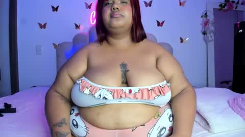 Snapshot of naomiasha_ chatting on October 2025 01:46:01 AM online show from October 2025 01:46:01 AM