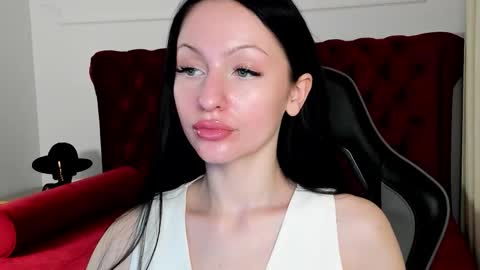 Naomi online show from December 2025 07:27:02 AM