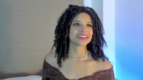 naomidawson online show from October 2025 11:49:02 PM