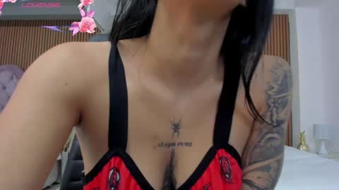 Naomi Frost online show from April 2026 01:26:02 PM