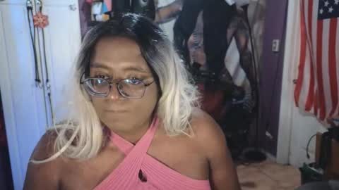 Snapshot of naomifux chatting on November 2025 04:51:02 PM Naomi online show from November 2025 04:51:02 PM