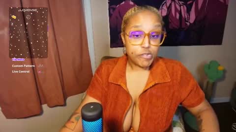 Snapshot of naomigiirl6 chatting on February 2025 12:20:02 AM Naomigiirl6 online show from February 2025 12:20:02 AM