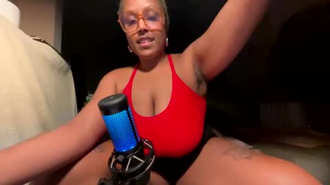 Snapshot of naomigiirl6 chatting on February 2025 10:20:02 AM Naomigiirl6 online show from February 2025 10:20:02 AM