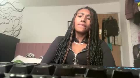 Snapshot of naomii1020 chatting on January 2025 10:19:01 PM Naomii online show from January 2025 10:19:01 PM