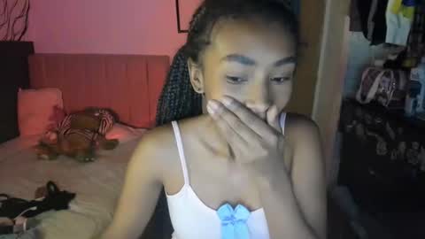 Snapshot of naomii1020 chatting on January 2025 06:49:02 AM Naomii online show from January 2025 06:49:02 AM