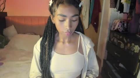 Snapshot of naomii1020 chatting on January 2025 01:13:01 AM Naomii online show from January 2025 01:13:01 AM