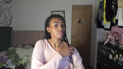 Snapshot of naomii1020 chatting on February 2025 06:54:01 AM Naomii online show from February 2025 06:54:01 AM