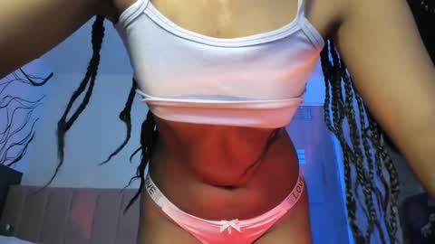 Snapshot of naomii1020 chatting on February 2025 07:15:02 AM Naomii online show from February 2025 07:15:02 AM