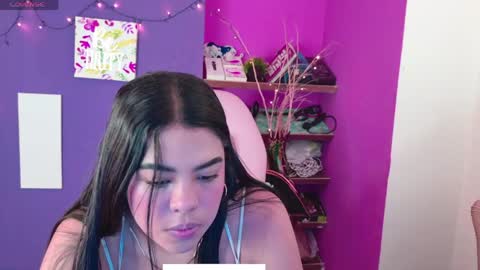 Nahomi online show from May 2026 04:35:01 PM