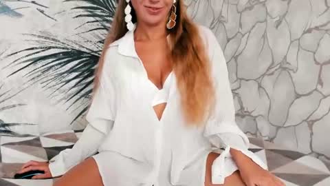 Naomi online show from June 2026 04:26:02 AM
